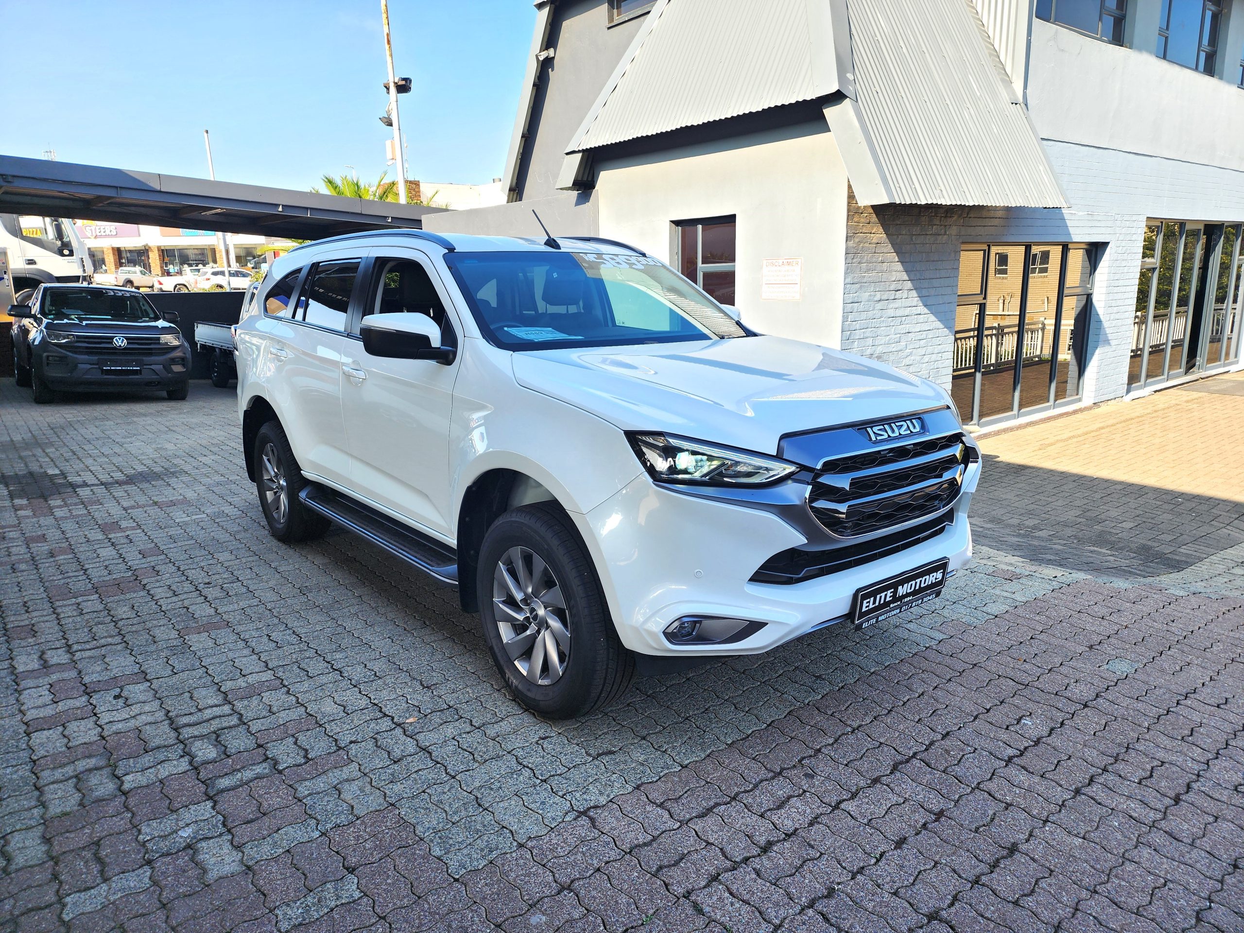 2024 ISUZU MU-X 1.9D LS A/T