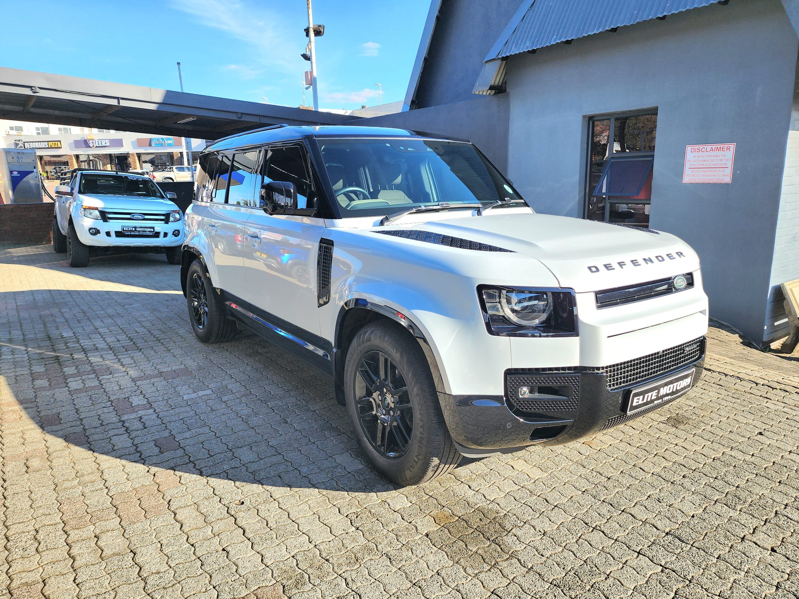 2022 LAND ROVER DEFENDER 110 D240 HSE X DYNAMIC